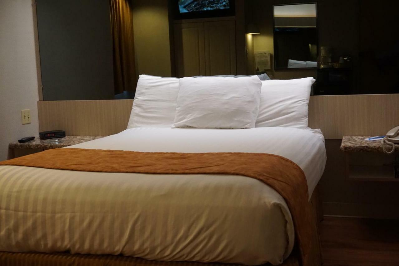 Centerway Hotel Buffalo Tonawanda Εξωτερικό φωτογραφία